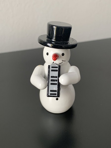 Snowman with melodica decorative figure made of wood 5.5cm