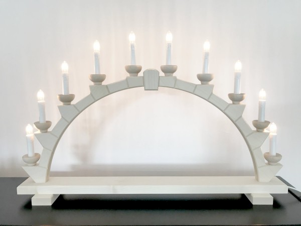 Sparkling arch made of natural wood with 10 electric candles - 64x40 cm